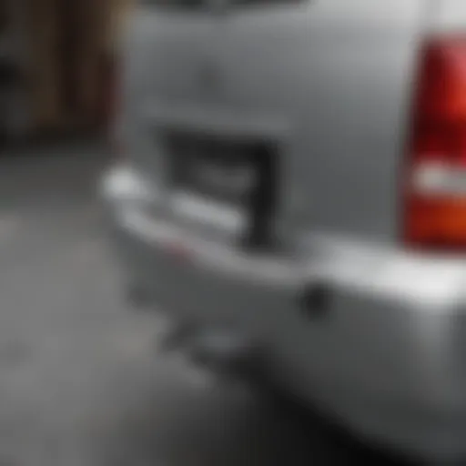 Detailed view of the 2007 Honda Odyssey tailgate strut showcasing its functionality.