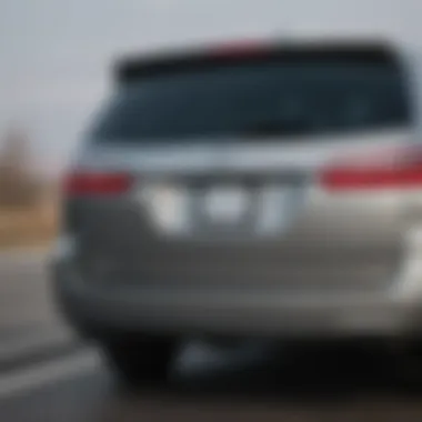 Maintenance checklist for the 2007 Honda Odyssey tailgate strut.