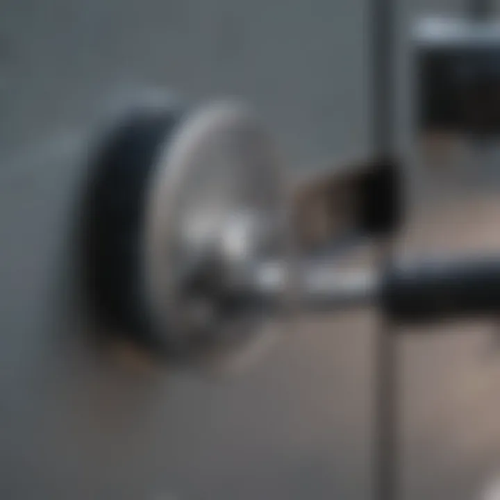 Illustration showing key features of a high-security trailer lock
